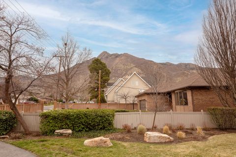 Tiny photo for 2620 E CASTO LN, Holladay, UT 84117 (MLS # 2143694)