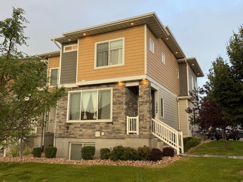 Photo of 15464 S MIDNIGHT WAY, Bluffdale, UT 84065 (MLS # 2174375)