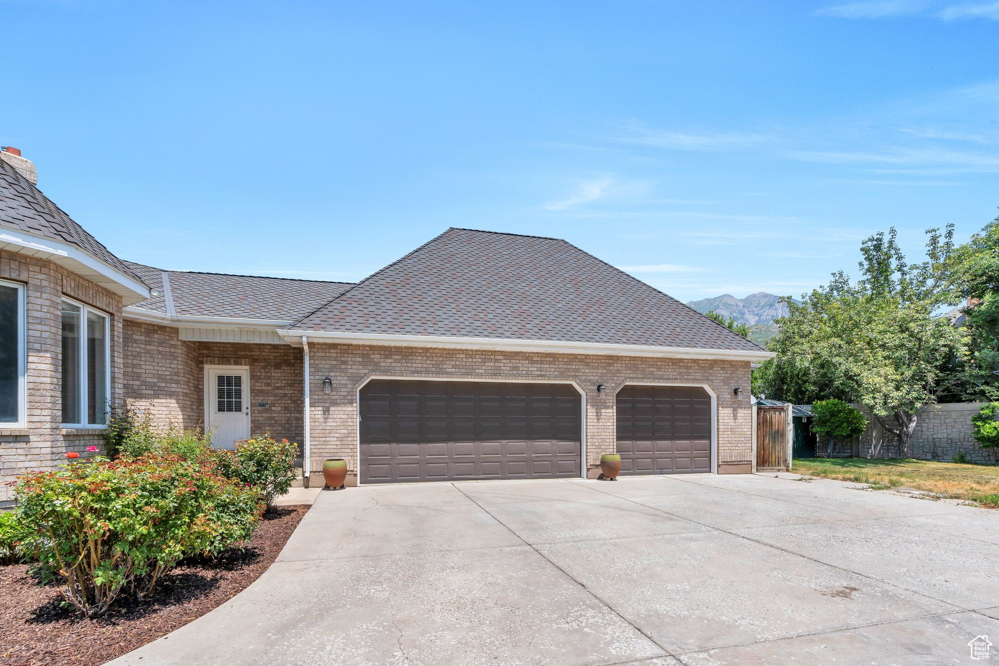 OLD ORCHARD ESTATES - Residential