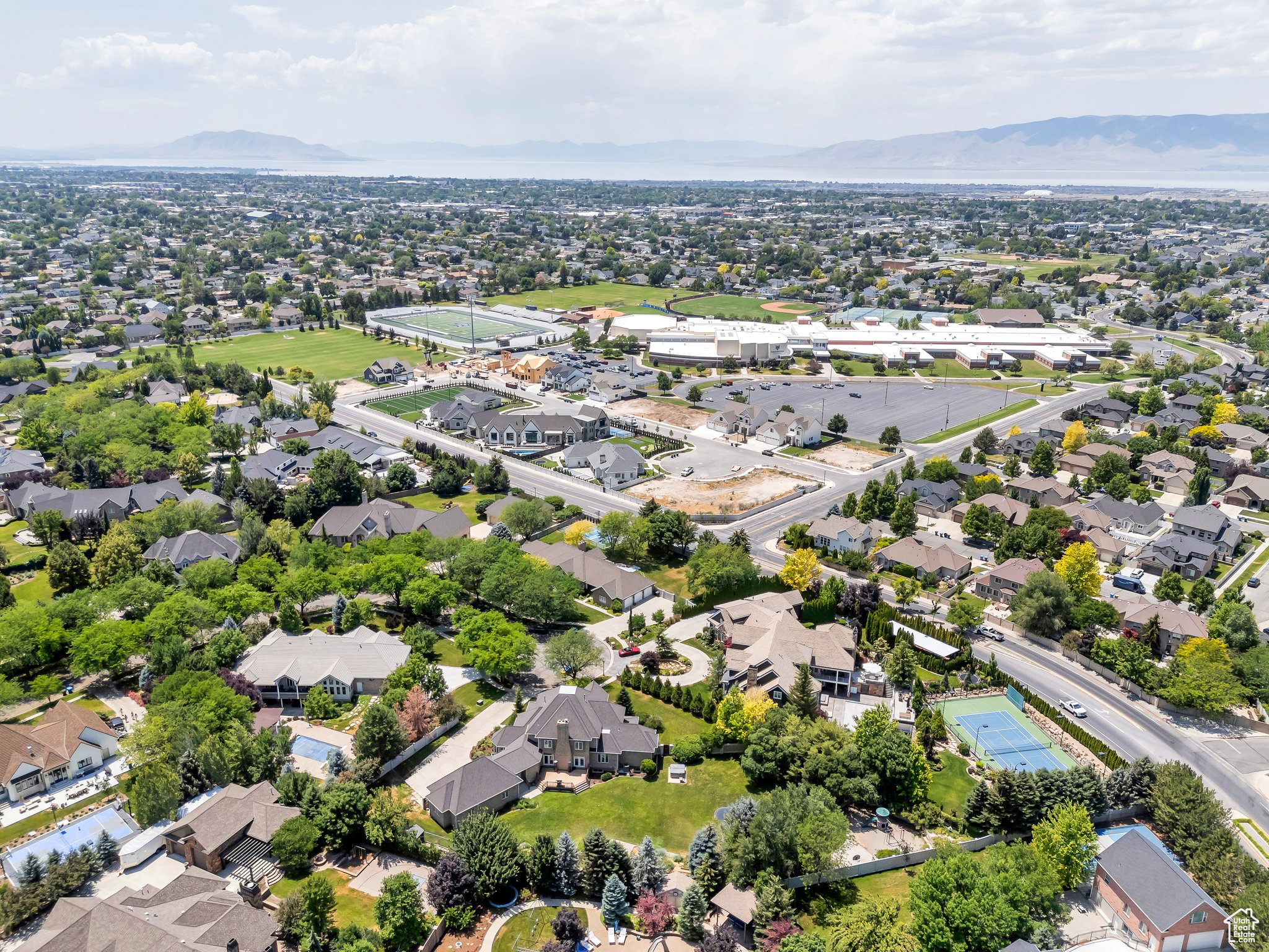 OLD ORCHARD ESTATES - Residential