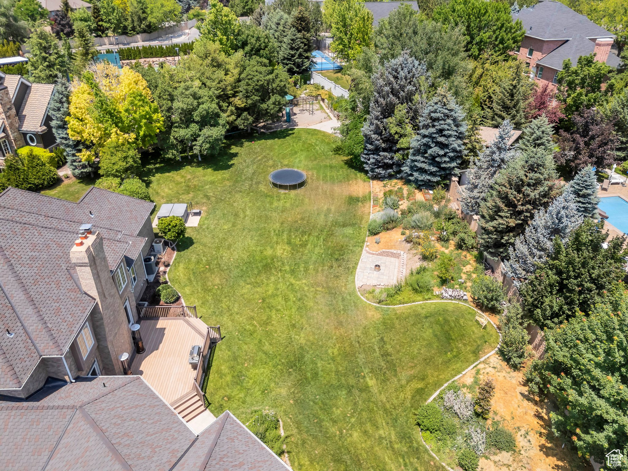 OLD ORCHARD ESTATES - Residential