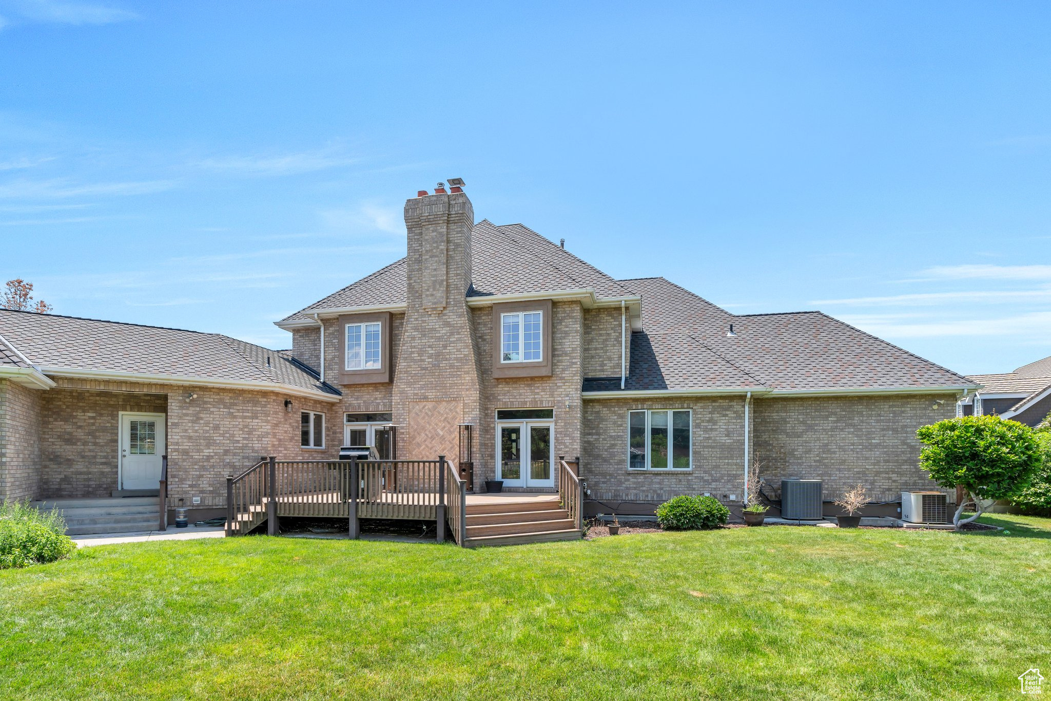 OLD ORCHARD ESTATES - Residential