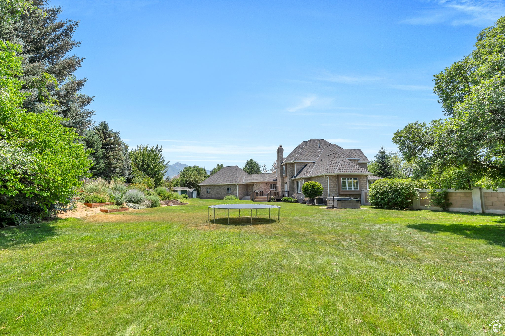 OLD ORCHARD ESTATES - Residential