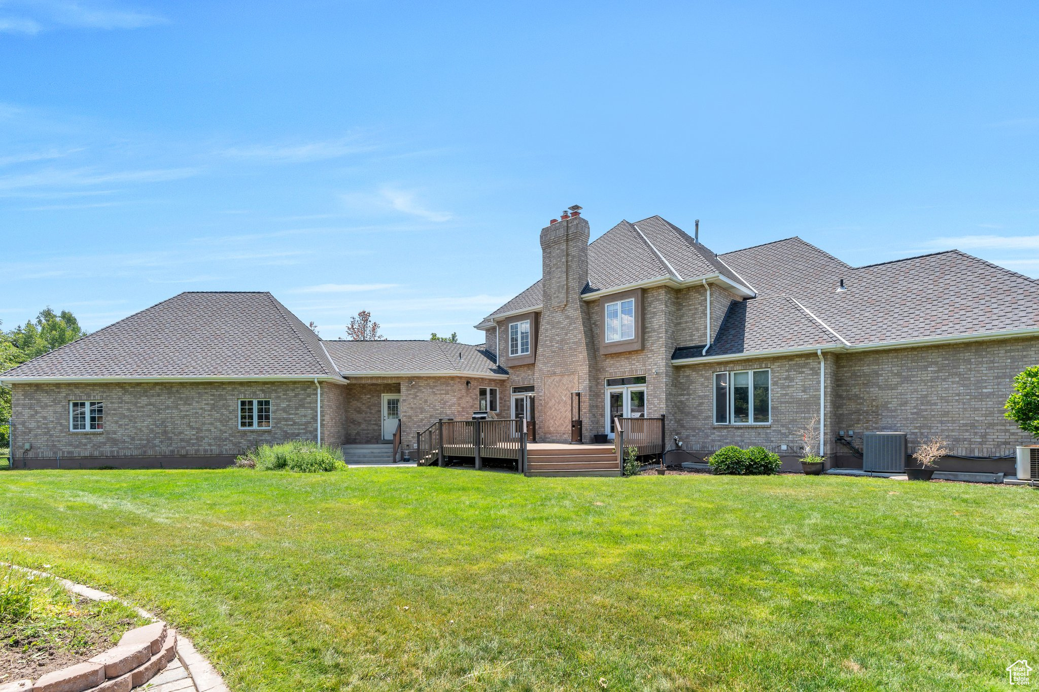 OLD ORCHARD ESTATES - Residential