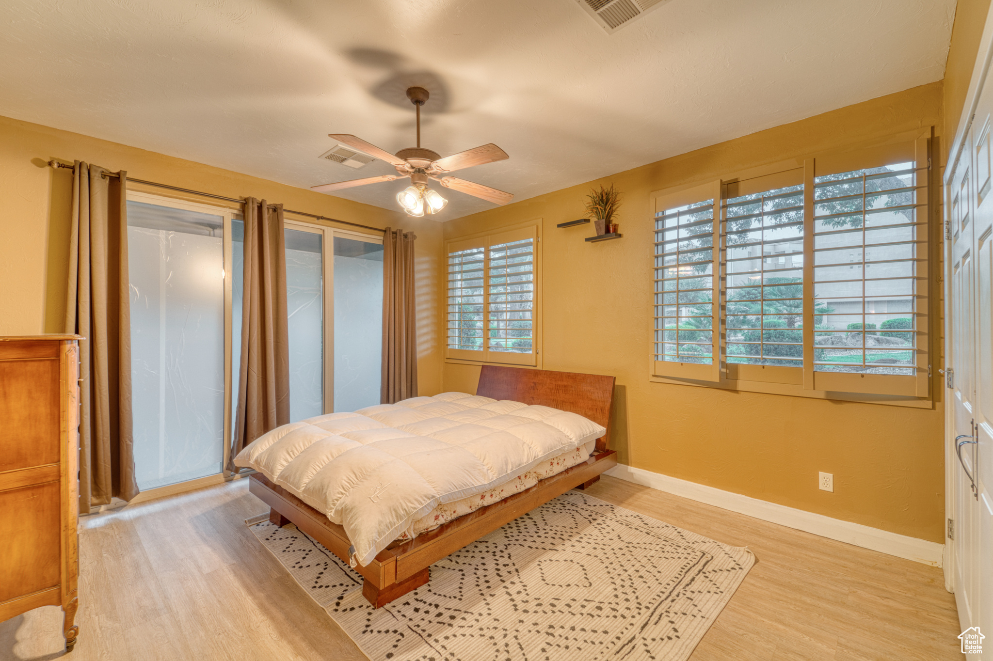 BLACKROCK CONDOS AT STONEBRIDGE - Residential