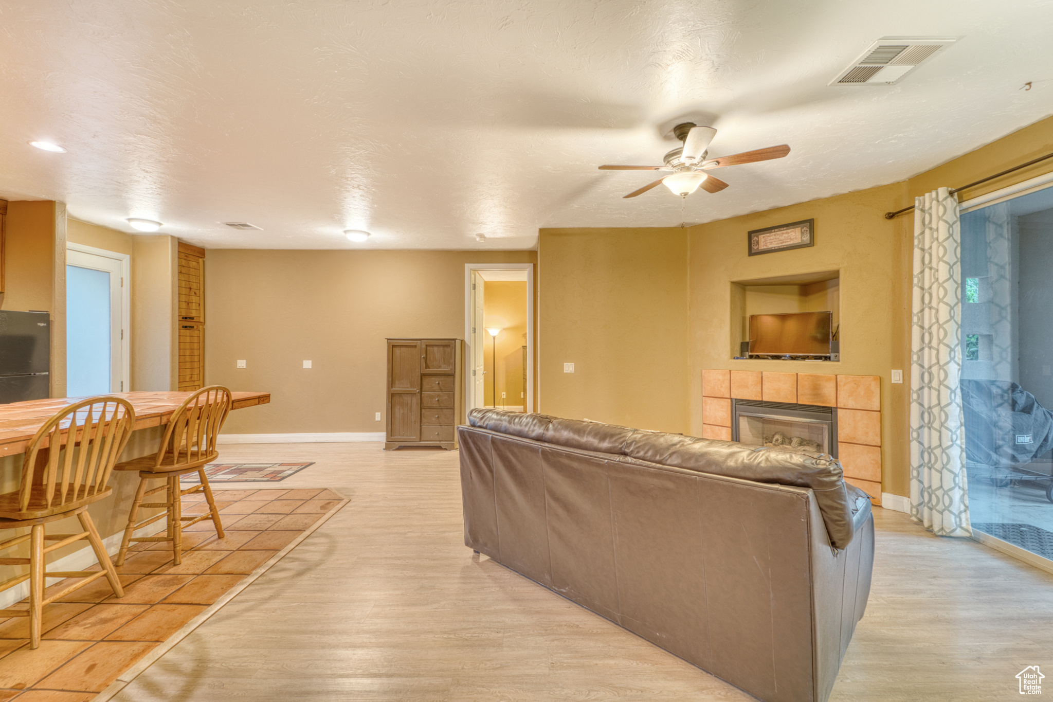 BLACKROCK CONDOS AT STONEBRIDGE - Residential