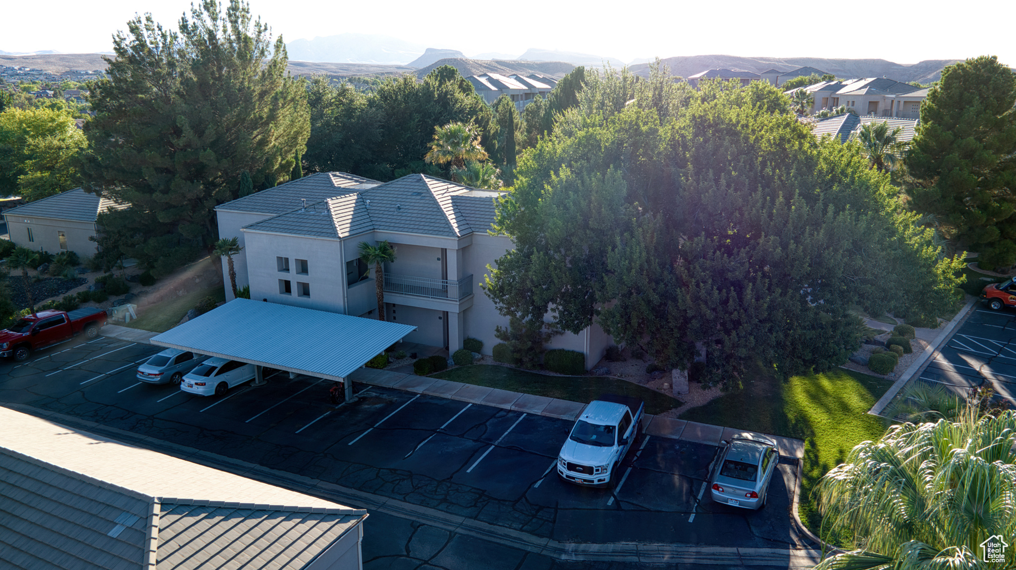 BLACKROCK CONDOS AT STONEBRIDGE - Residential