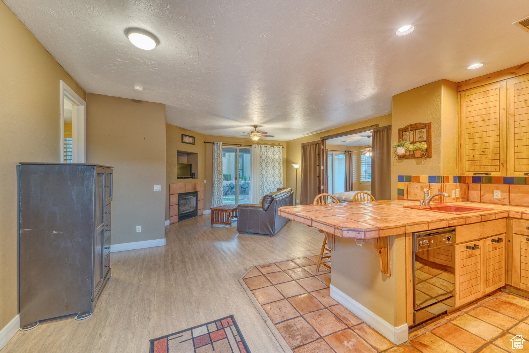 BLACKROCK CONDOS AT STONEBRIDGE - Residential