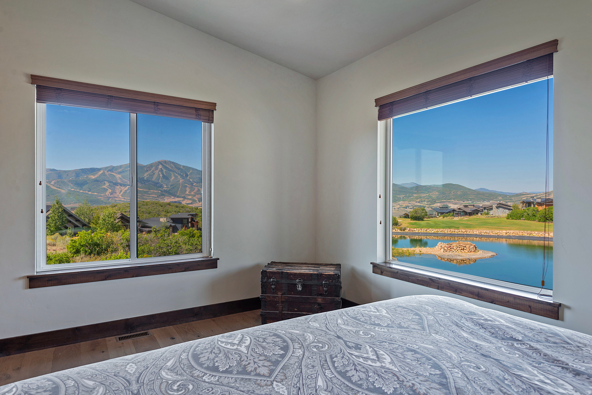 HIDEOUT CANYON - Residential