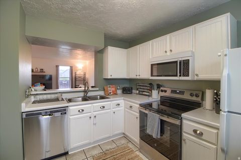 Tiny photo for 5092 S 1800 W, Roy, UT 84067 (MLS # 2147668)