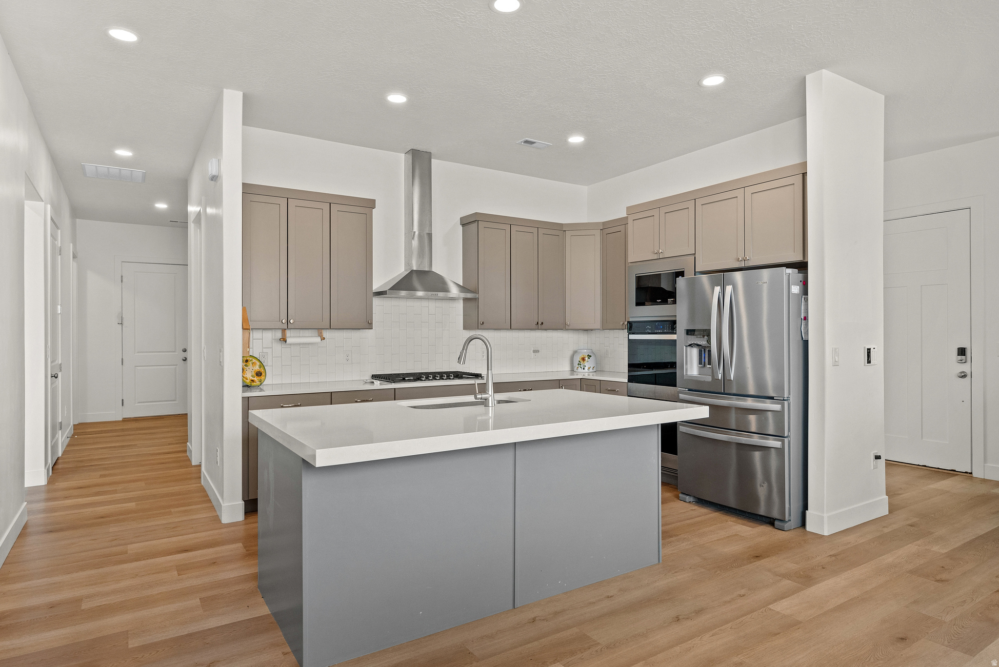 SUNRISE RANCH - Residential Income