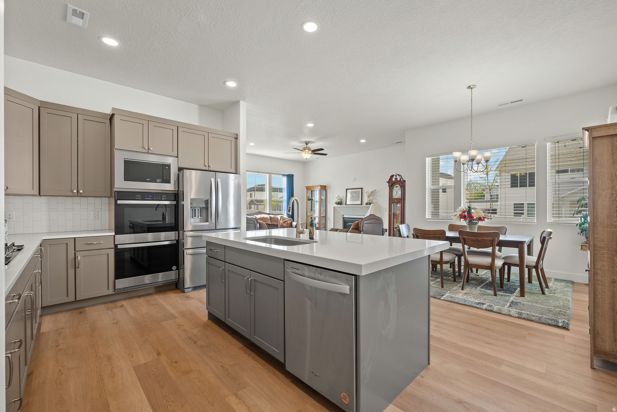 SUNRISE RANCH - Residential Income