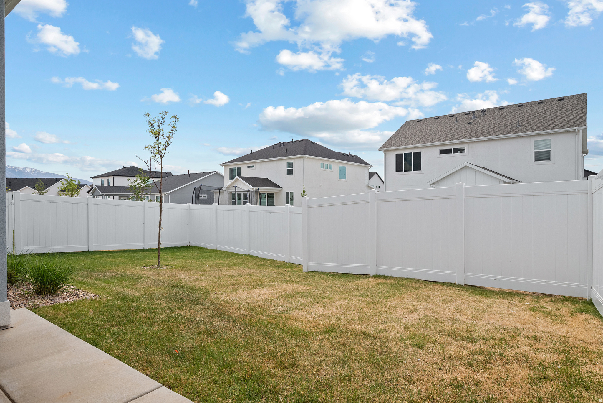 SUNRISE RANCH - Residential Income