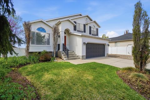 Tiny photo for 1494 MICA LN, Layton, UT 84041 (MLS # 2149834)
