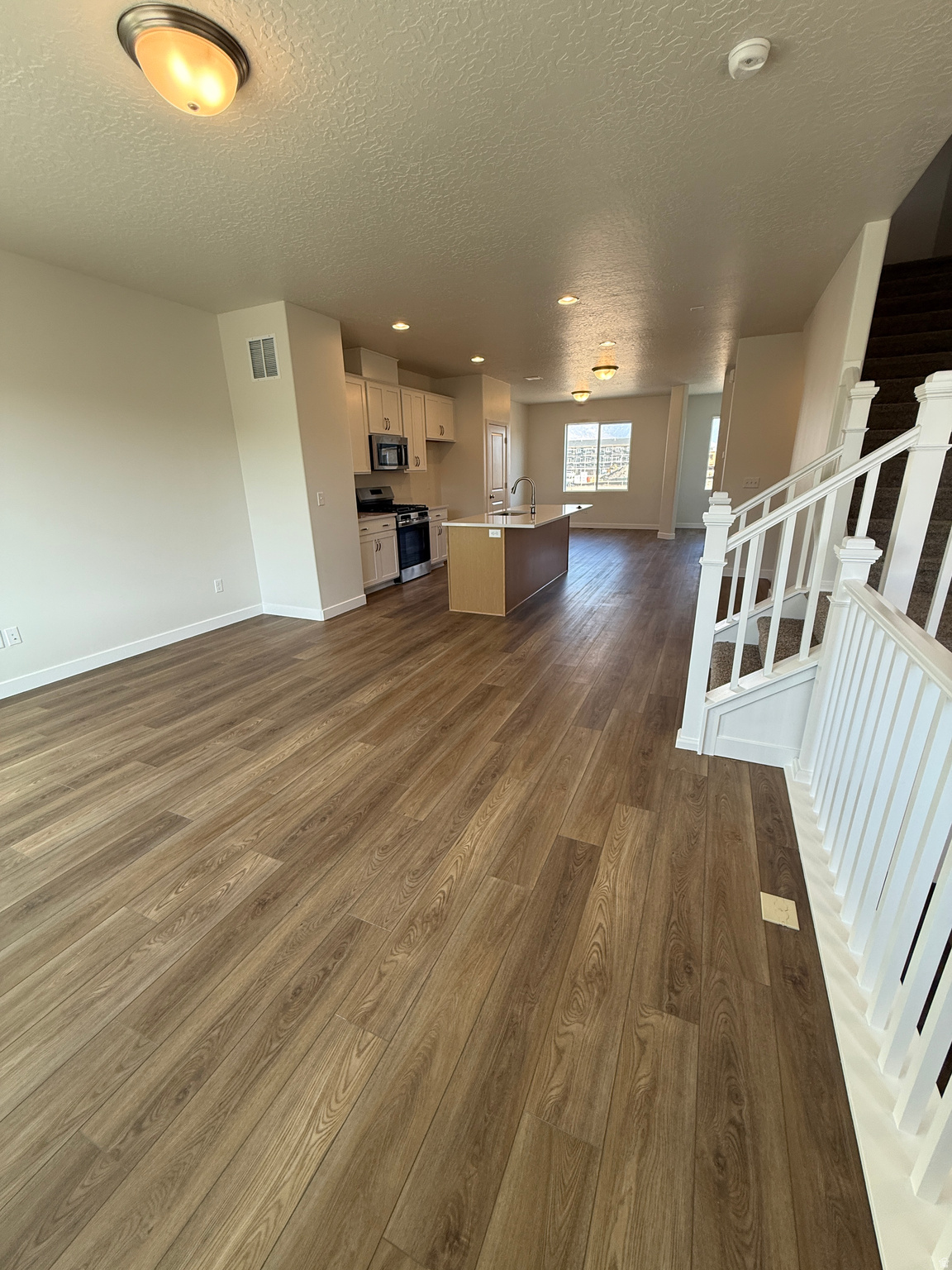 MEADOWBROOK - Residential