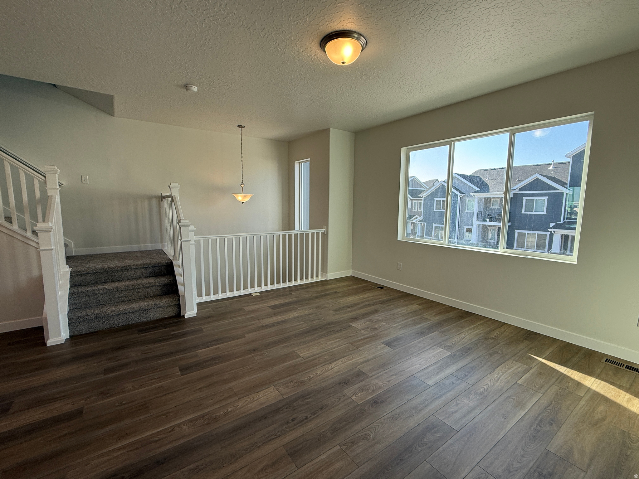 MEADOWBROOK - Residential