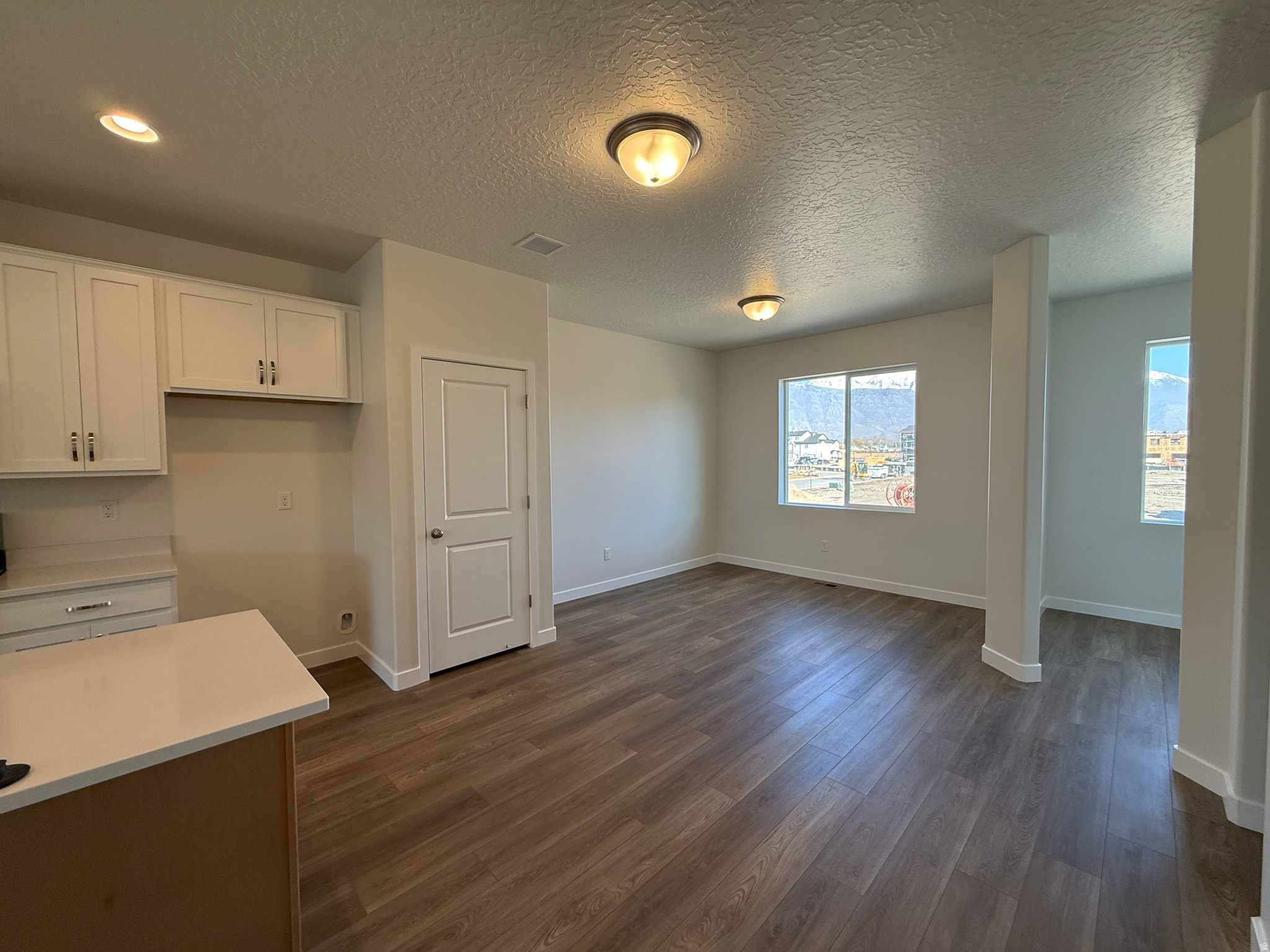 MEADOWBROOK - Residential