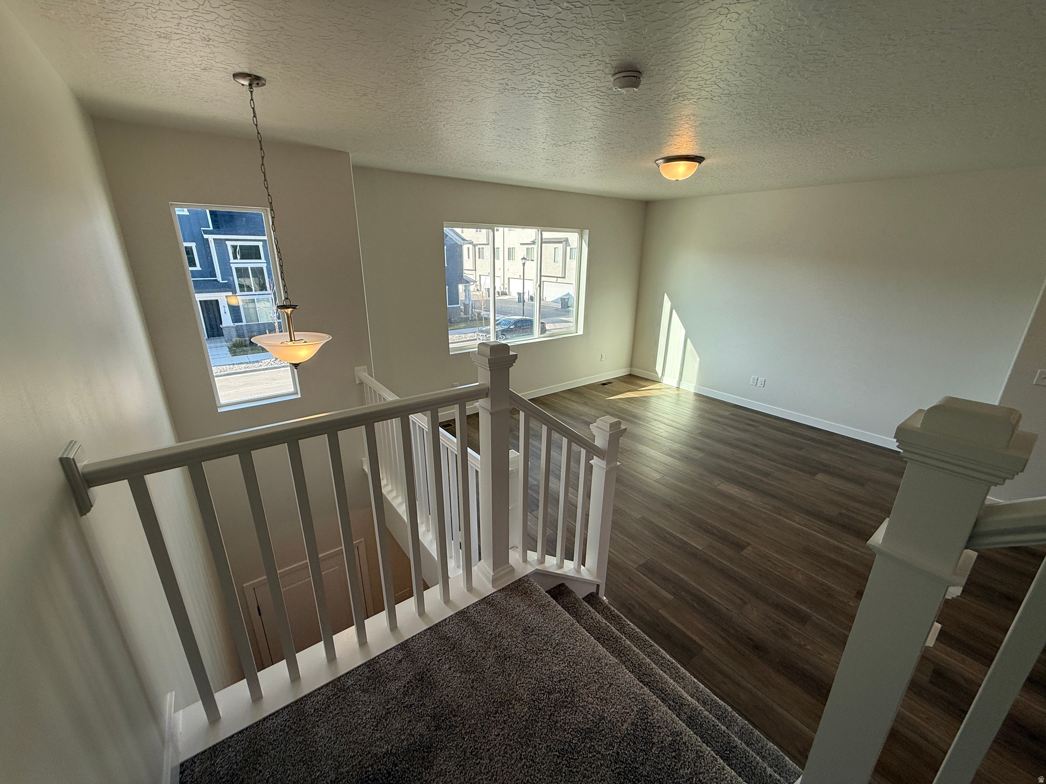 MEADOWBROOK - Residential