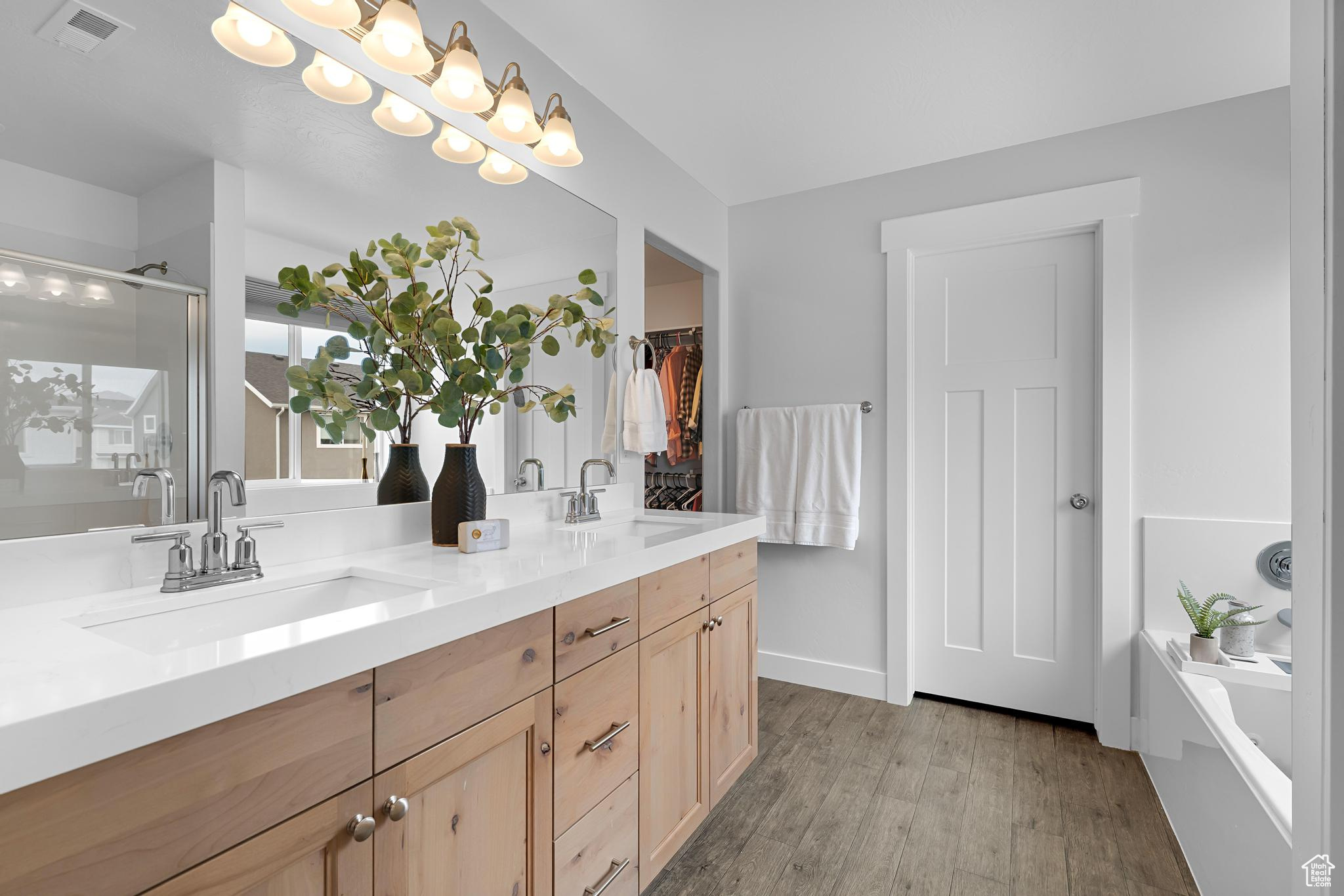 SILVERLAKE - Residential