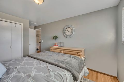 Tiny photo for 825 E THREE FOUNTAINS CIR #16, Murray, UT 84107 (MLS # 2121687)