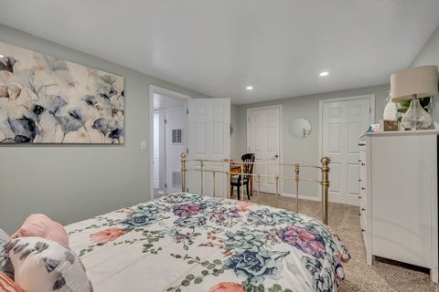 Tiny photo for 825 E THREE FOUNTAINS CIR #16, Murray, UT 84107 (MLS # 2121687)