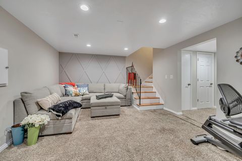 Tiny photo for 825 E THREE FOUNTAINS CIR #16, Murray, UT 84107 (MLS # 2121687)