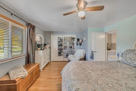 Tiny photo for 825 E THREE FOUNTAINS CIR #16, Murray, UT 84107 (MLS # 2121687)