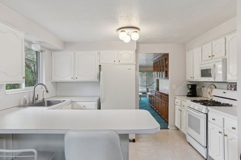 Tiny photo for 2826 E BRINTON CIR, Layton, UT 84040 (MLS # 2148706)