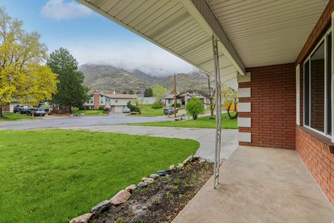 Tiny photo for 2826 E BRINTON CIR, Layton, UT 84040 (MLS # 2148706)