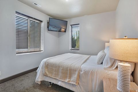 Tiny photo for 858 E 600 S, Santaquin, UT 84655 (MLS # 2149791)