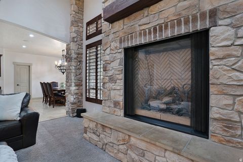 Tiny photo for 858 E 600 S, Santaquin, UT 84655 (MLS # 2149791)