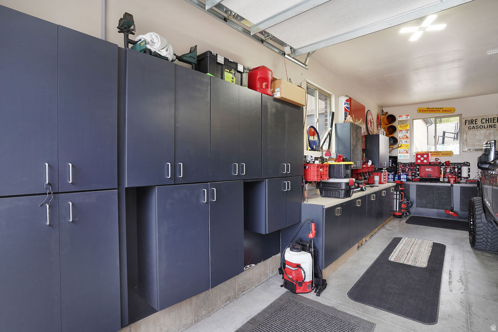 OAK VIEW HILLS - Residential