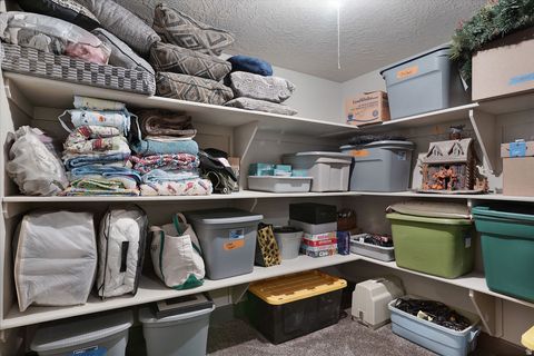 Tiny photo for 858 E 600 S, Santaquin, UT 84655 (MLS # 2149791)