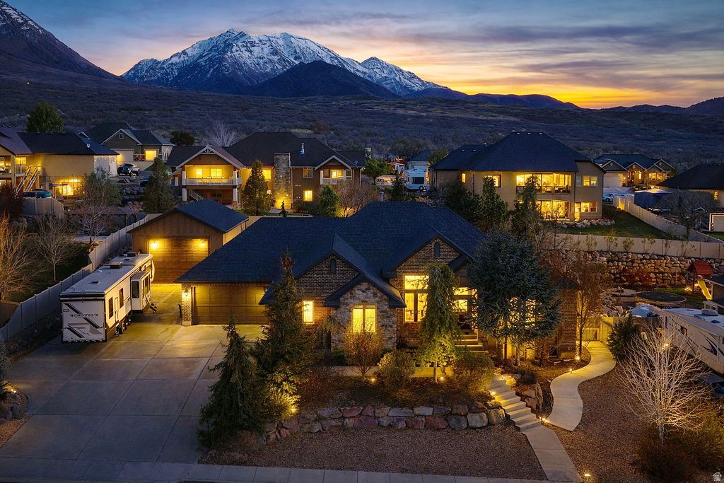 Photo of 858 E 600 S, Santaquin, UT 84655 (MLS # 2149791)