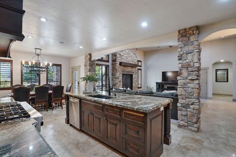 Tiny photo for 858 E 600 S, Santaquin, UT 84655 (MLS # 2149791)