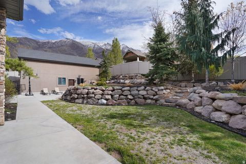 Tiny photo for 858 E 600 S, Santaquin, UT 84655 (MLS # 2149791)