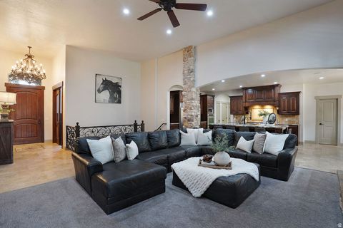 Tiny photo for 858 E 600 S, Santaquin, UT 84655 (MLS # 2149791)