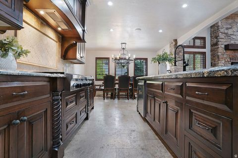 Tiny photo for 858 E 600 S, Santaquin, UT 84655 (MLS # 2149791)