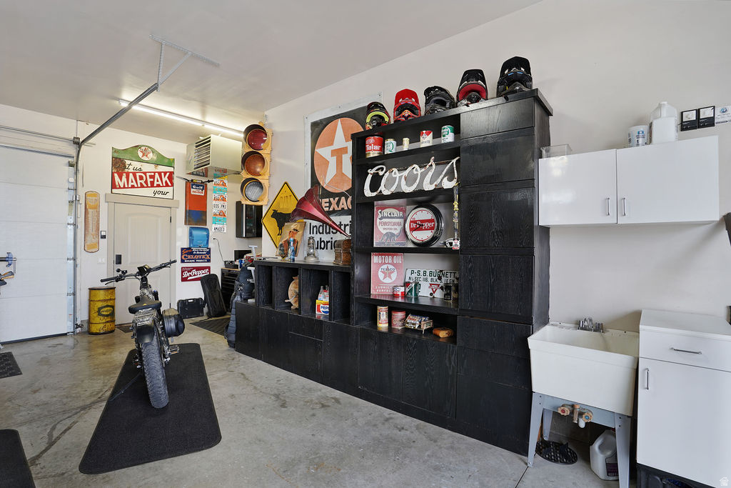 OAK VIEW HILLS - Residential