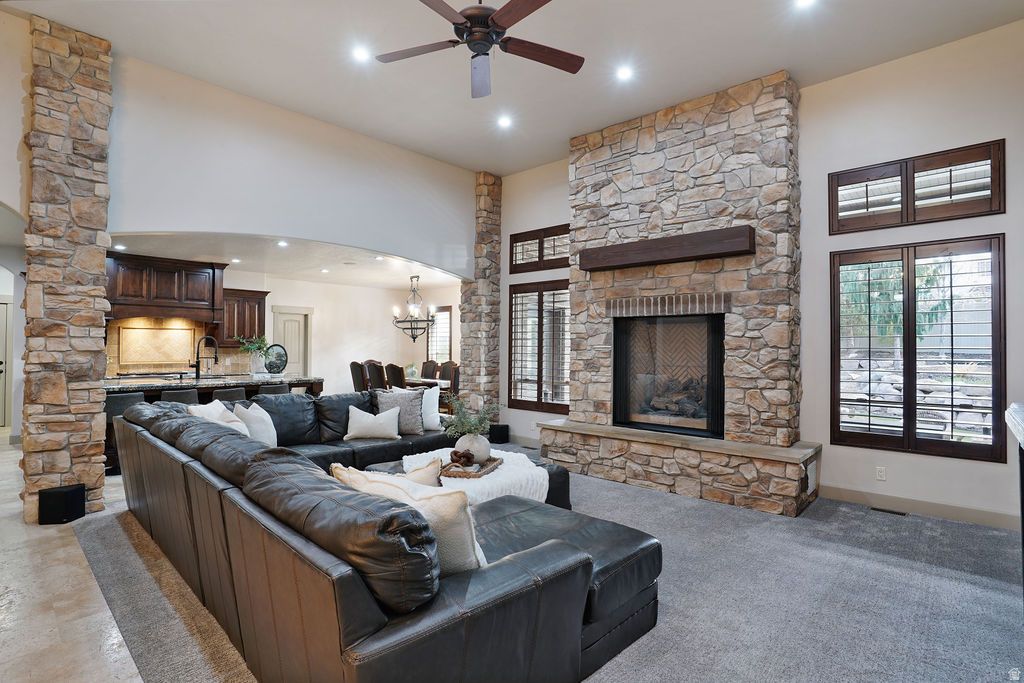 Photo of 858 E 600 S, Santaquin, UT 84655 (MLS # 2149791)