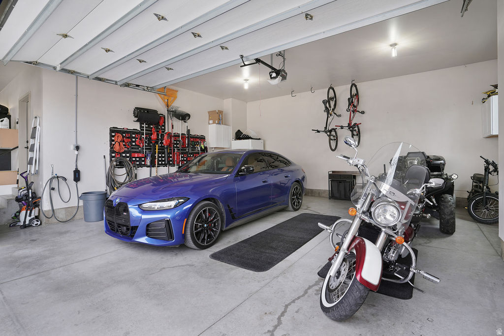 OAK VIEW HILLS - Residential