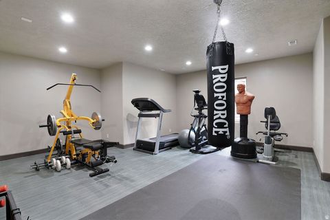 Tiny photo for 858 E 600 S, Santaquin, UT 84655 (MLS # 2149791)