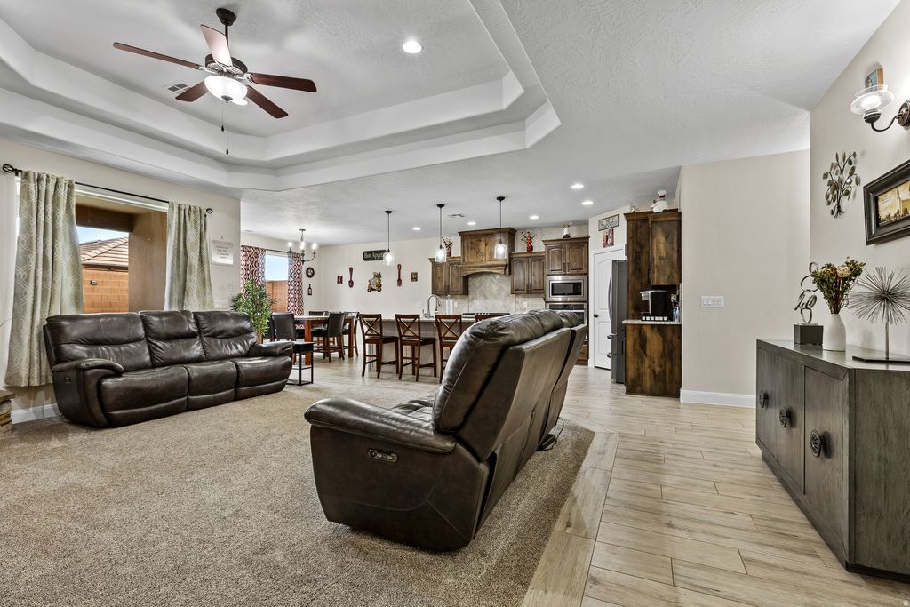 Photo of 2673 S 3970 W, Hurricane, UT 84737 (MLS # 2141777)