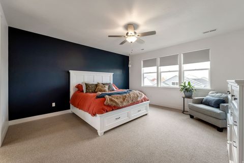 Tiny photo for 1633 W ALPENGLOW CIR, Farmington, UT 84025 (MLS # 2133065)