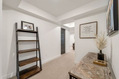 Tiny photo for 1633 W ALPENGLOW CIR, Farmington, UT 84025 (MLS # 2133065)