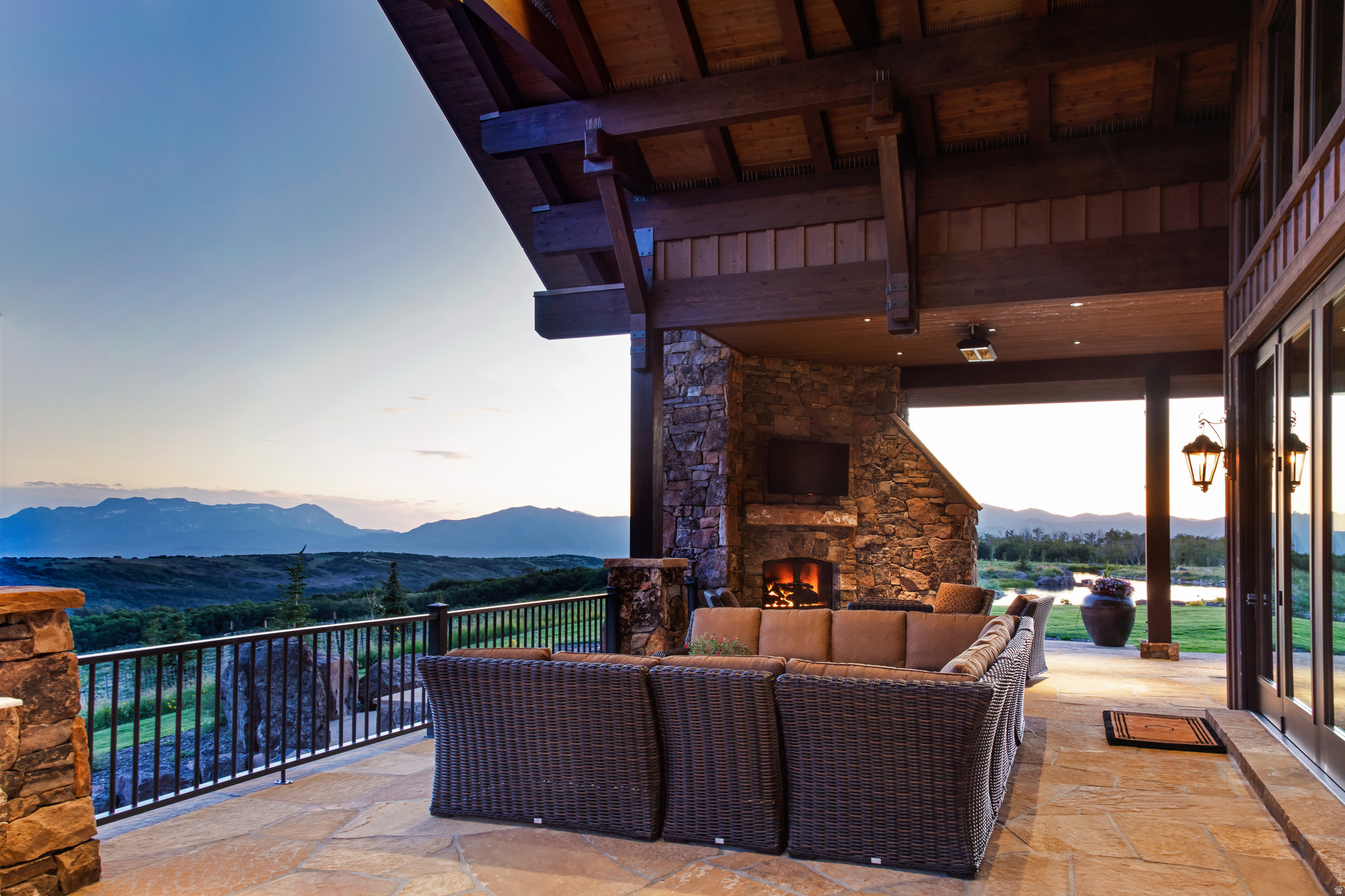 WOLF CREEK - Residential