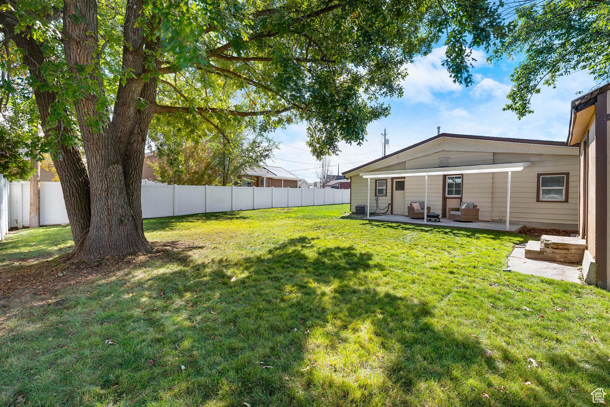 STEPHEN PUTNAM PLACE - Residential