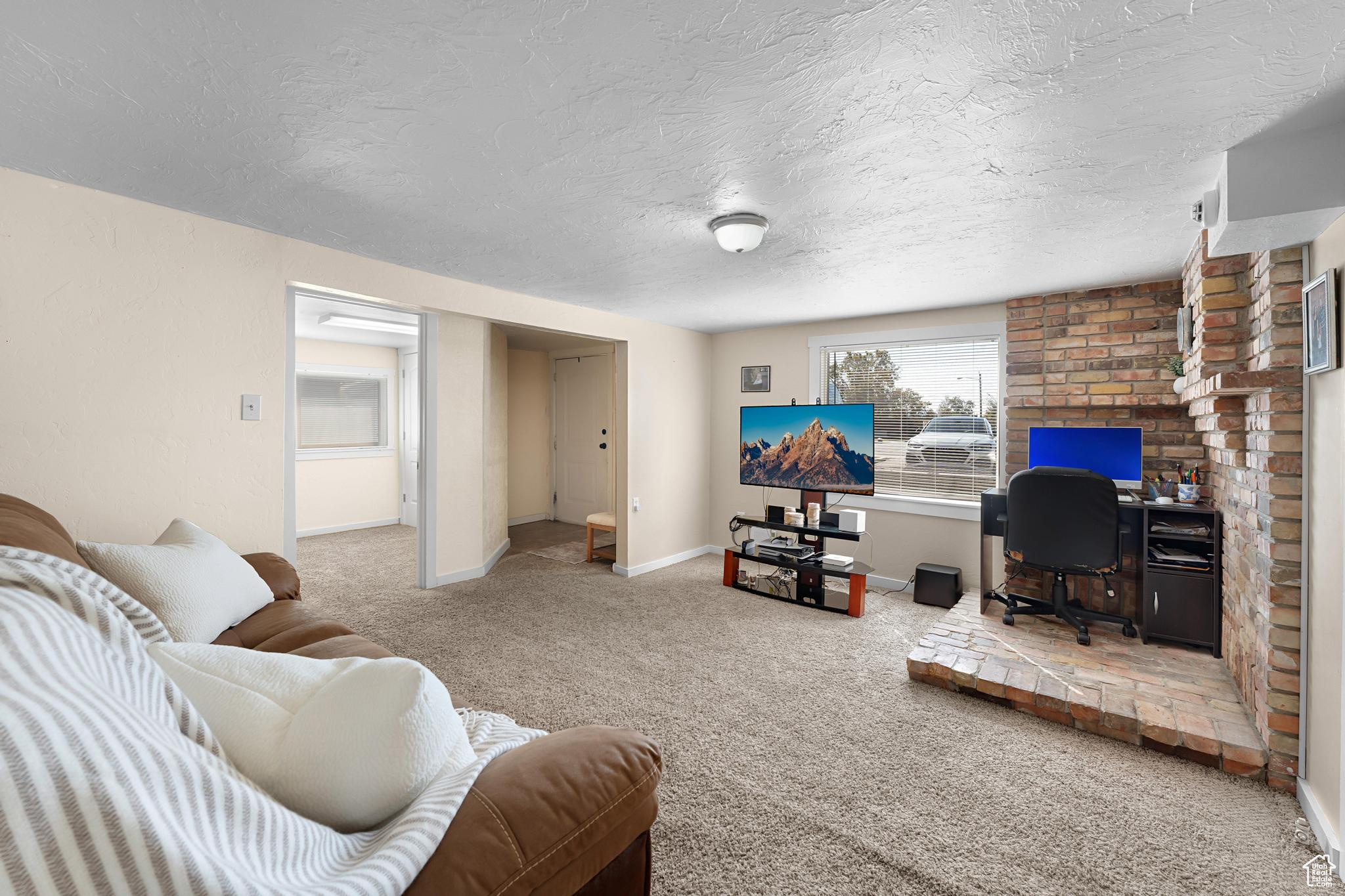 STEPHEN PUTNAM PLACE - Residential