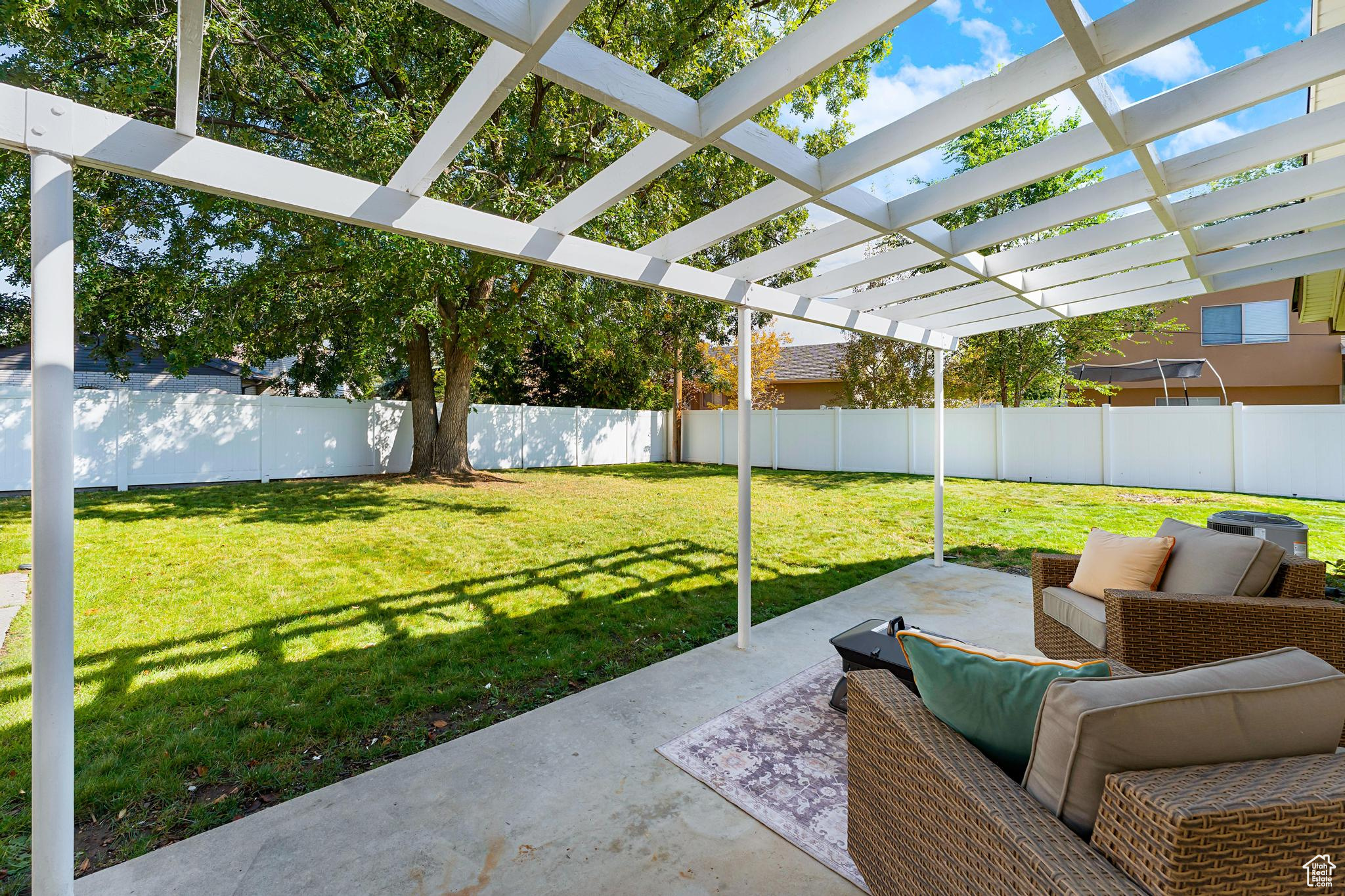 STEPHEN PUTNAM PLACE - Residential