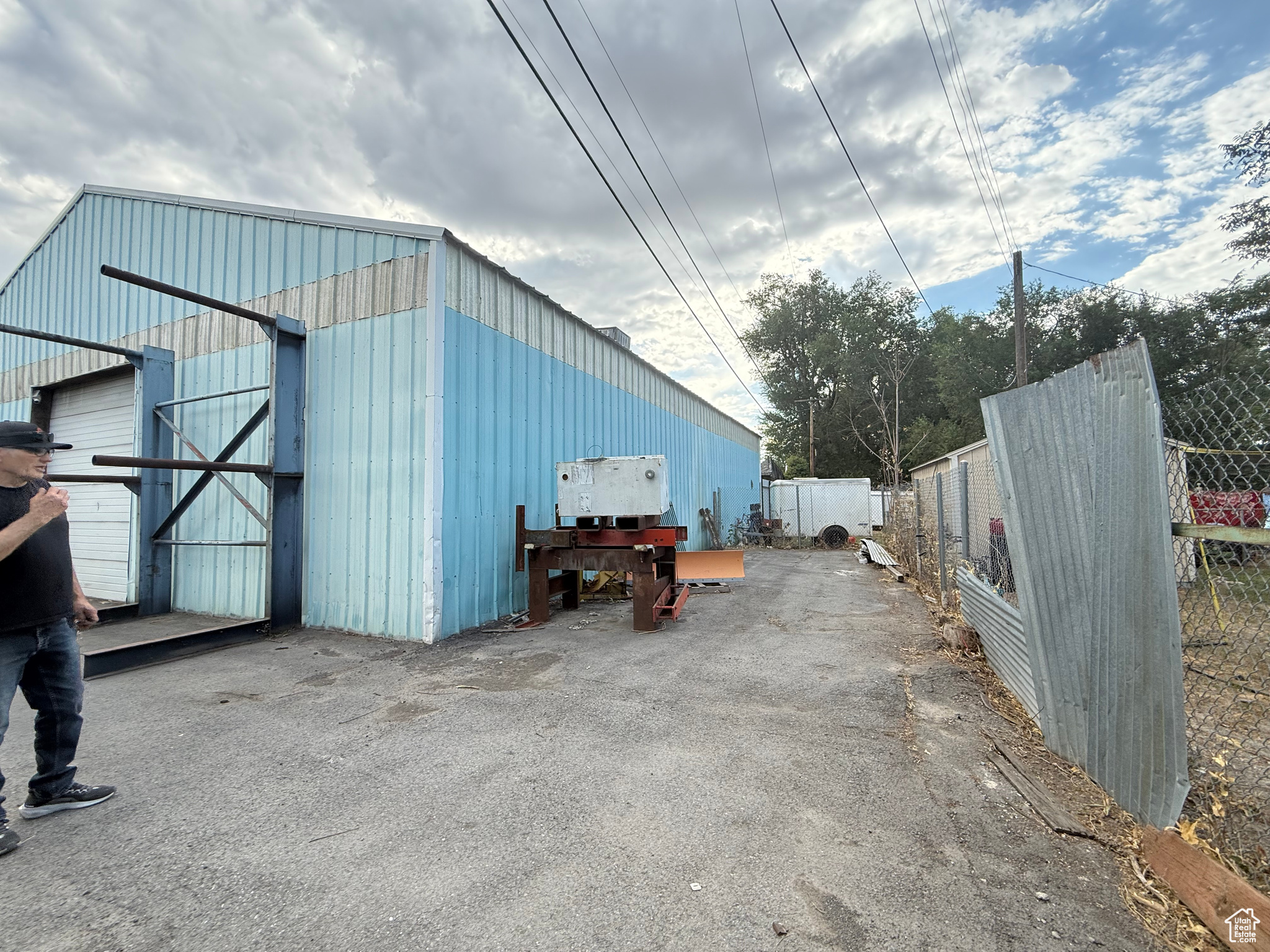 BURLINGTON - Commercial Sale
